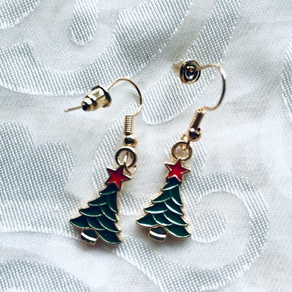 NWT Lot of 2 Festive Christmas Tree Drop Earrings, Holiday Season - Picture 12 of 14